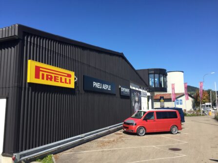 Pirelli Farbberatung Fassenrenovation Konzept KABE Farben